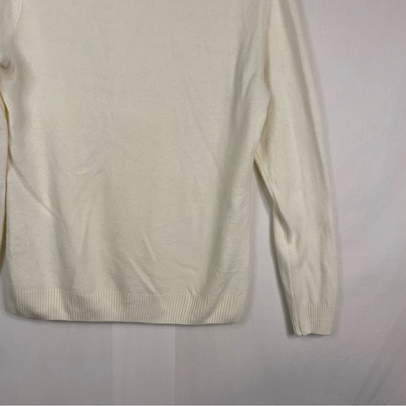 CAROLYN TAYLOR Off White Cream Turtleneck Sweater 100% Acrylic Size Medium - Picture 7 of 10